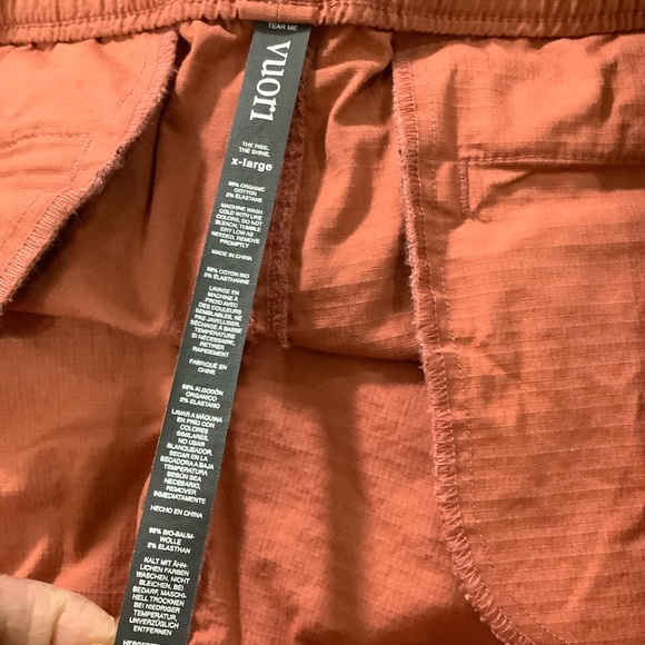 Vuori Vintage Ripstop Short in Stoneware - Picture 6 of 6